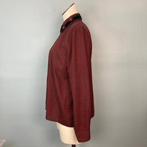Karen Scott Red Green Plaid Velvet Trim Poinsettia Collar Button Up Shirt Size M - Picture 7 of 12